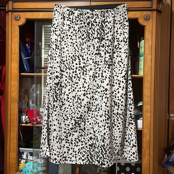 KomKoc Wave Point Mermaid Long Skirt - Picture 5 of 9